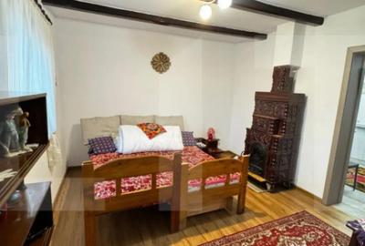 Casă cu 2 camere cu Teren 2930 Mp în Central - 2