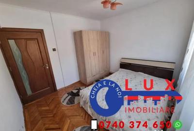 Apartament cu 3 camere decomandat în Păcii - 1