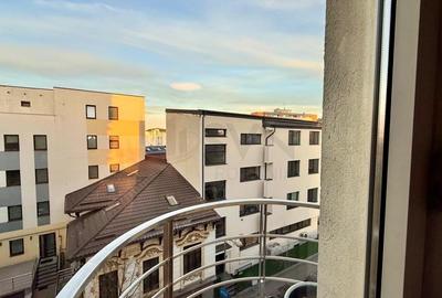 Apartament cu 3 camere decomandat în Polonă - 15