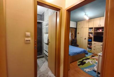 Apartament cu 4 camere -ETAJ INTERMEDIAR- 5 minute Medicina - 10