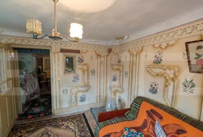 Buc?ani 80mp, teren 2540mp casa de renovat - 11