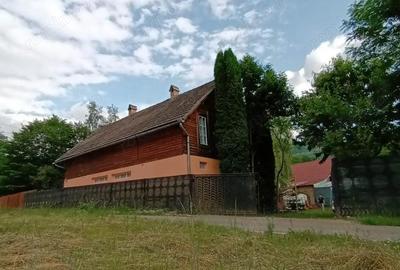 Casă cu 6 camere în Zimți - 9