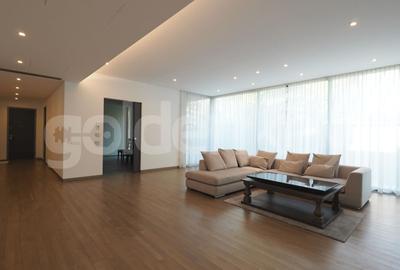 Apartament cu 4 camere decomandat, mobilat în Primăverii - 3