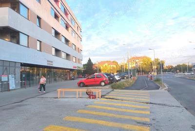 Apartament cu 4 camere decomandat în Mircea cel Bătrân - 1