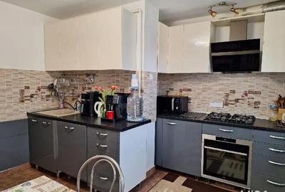 Apartament cu 4 camere decomandat în Lipovei - 8