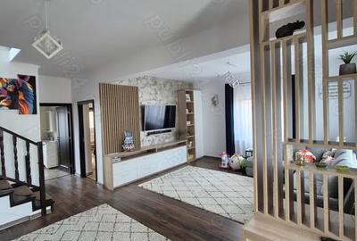 Casă cu 4 camere cu Teren 300 Mp în Central - 9