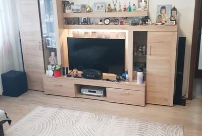 Apartament cu 2 camere semidecomandat, mobilat în Brâncoveanu