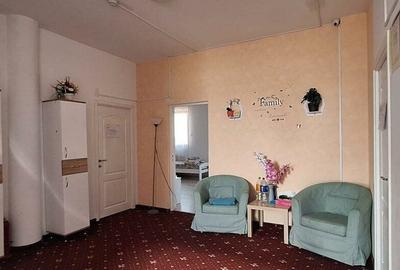 Casă / Vilă cu 8 camere de vânzare Casă / Vilă cu 8 camere de vânzare - 4