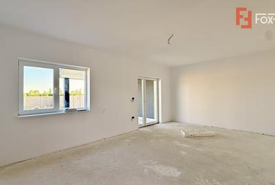 Duplex cu 4 camere cu Canalizare în Moșnița Nouă - 3