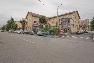 Spatiu comercial stradal- 120 mp-  Zona Astra - 1