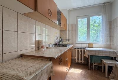 Apartament cu 4 camere semidecomandat, mobilat în Berceni - 10
