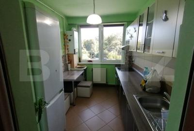 Apartament cu 3 camere semidecomandat, mobilat în Central - 1