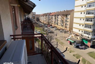 Apartament cu 2 camere decomandat în Carpați 2 - 3