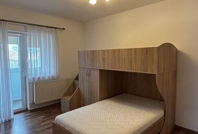 Apartament cu 3 camere decomandat, mobilat în Sud - 4