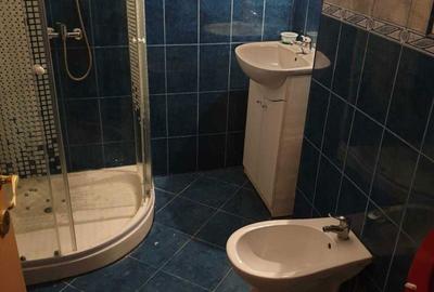 Apartament cu 2 camere decomandat în Tractorul - 2