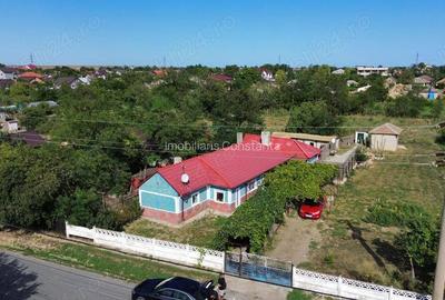 Casă cu 7 camere cu Teren 1000 Mp în Corbu - 8