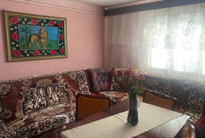 Casă cu Garaj în Șomănești - 12