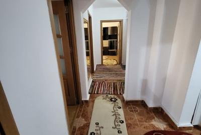 Apartament cu 3 camere decomandate. Mioritei - 4