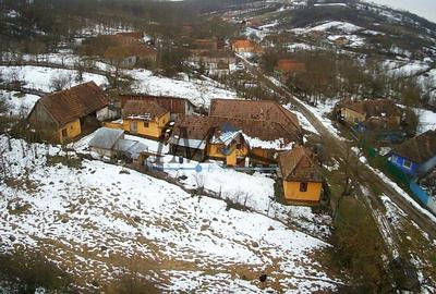 Casă individuală cu 4 camere cu Canalizare în Ohaba - 1