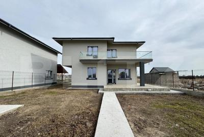 Casa semi-finisata P + E, 111 mp utili, teren 339 mp, Piel - 1