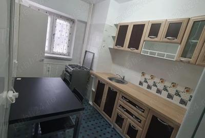 Inchiriez apartament central 2 camere - 4