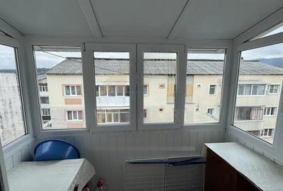 Apartament cu 2 camere semidecomandat, mobilat în Nord - 1