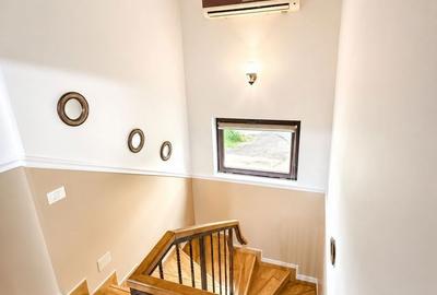 Casă cu 4 camere cu Teren 230 Mp în Central - 16
