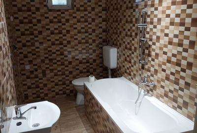 Casă cu 3 camere în Central - 1