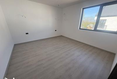 Casă cu 3 camere cu Teren 150 Mp în Central - 12