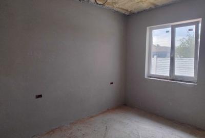 Casă cu 4 camere în Nufărul - 1