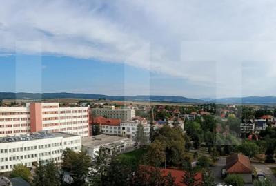 Apartament cu 3 camere decomandat în Spitalului - 1