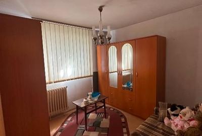 Vand 2 apartamente situate în aceiași scară de bloc. - 5