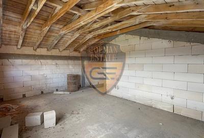 Casa 4 camere, P+M , Valul lui Traian, la gri teren 337 mp, garaj - 25
