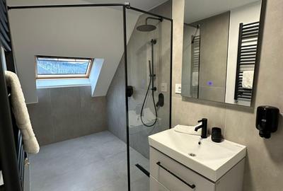 Apartament cu 3 camere decomandat în Sinaia - 6