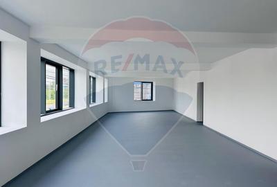 DE INCHIRIAT Spațiu comercial/showroom | 975 mp | Otopeni - 3