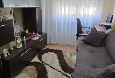 Apartament cu 4 camere decomandat în Traian - 5