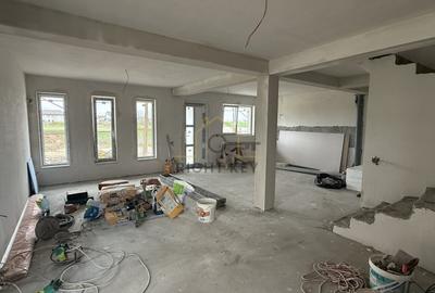 Casă individuală cu 4 camere cu Canalizare în Dragomirești-Vale - 5