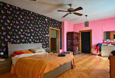 Spațiu comercial, de 9,000 mp, în Central - 2