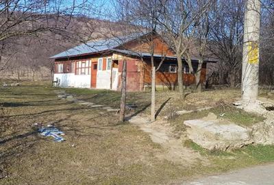 Casă în Central - 1