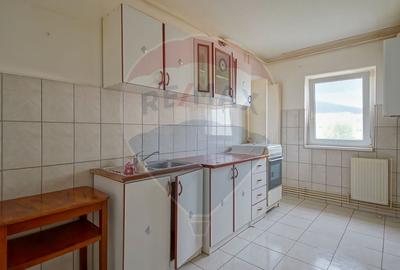 Apartament de 3 camere de vanzare in Sacele - Comision 0% - 10
