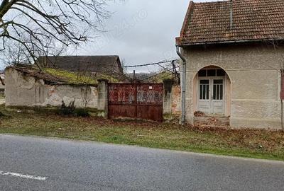 Casă cu 3 camere în Românești - 2