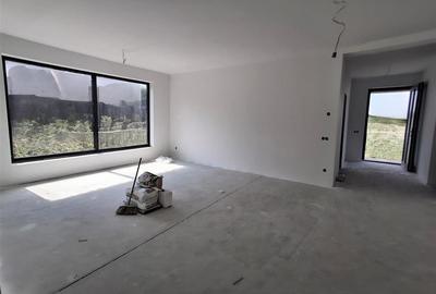 Casa individuala 6 camere 3 bai 500mp teren zona Calea Cisnadiei