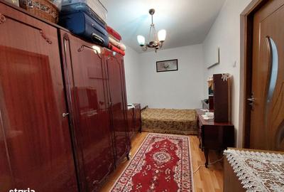 Apartament cu 2 camere în Micro 6 - 8