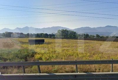 Spațiu comercial, în Tractorul