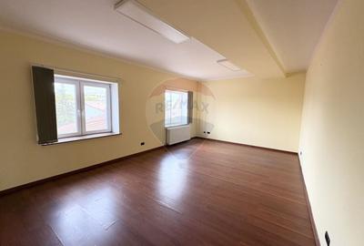 Spatiu de birouri de 125mp de inchiriat in zona Intim - 1