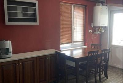 Apartament cu 3 camere decomandat în Central - 1