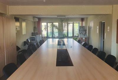 Spațiu comercial, de 760 mp, în Central - 12