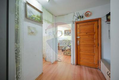 De vanzare apartament cu 2 camere in zona Rogerius, str Milcovului - 13