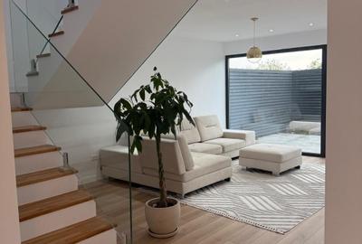 Duplex cu 5 camere cu Teren 82 Mp în Bartolomeu - 1