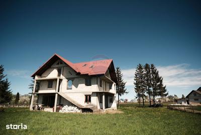 Casă cu 9 camere cu Teren 1674 Mp în Frătăuții Vechi - 14
